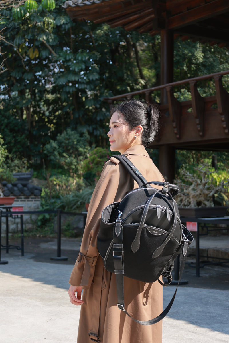 BUMO | The Carryall in Black Sesame