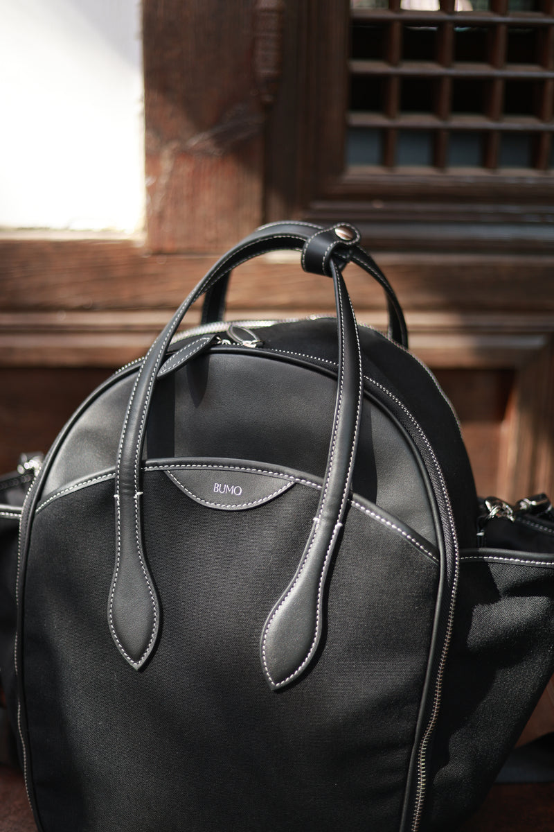 BUMO | The Carryall in Black Sesame