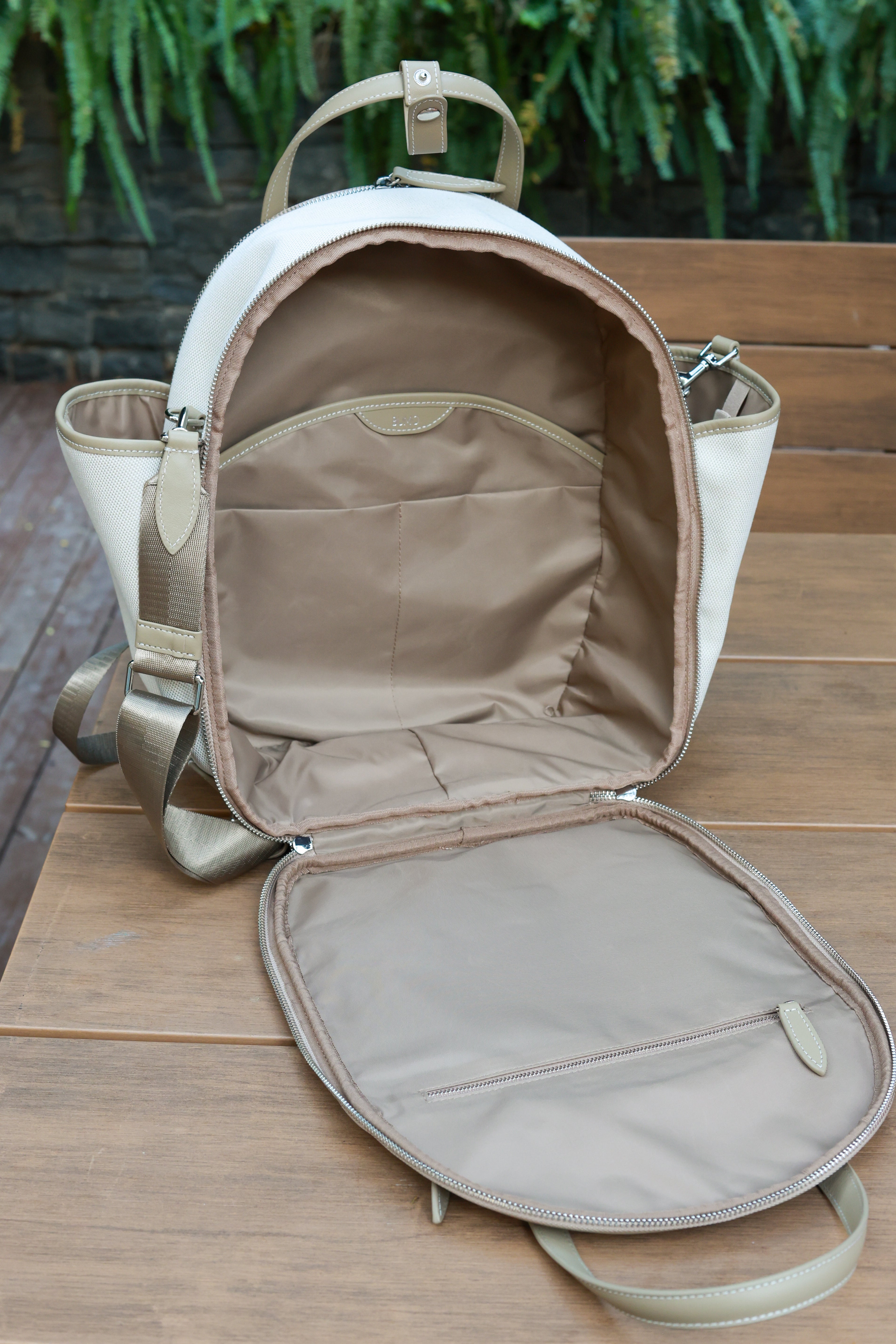 BUMO | The Carryall in Misugaru Taupe