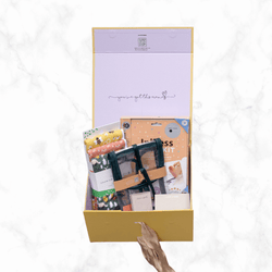 SavvyMamaSG | Mum Box: Nourish and Flourish | New Mum Gift | Baby Shower Gift Singapore 