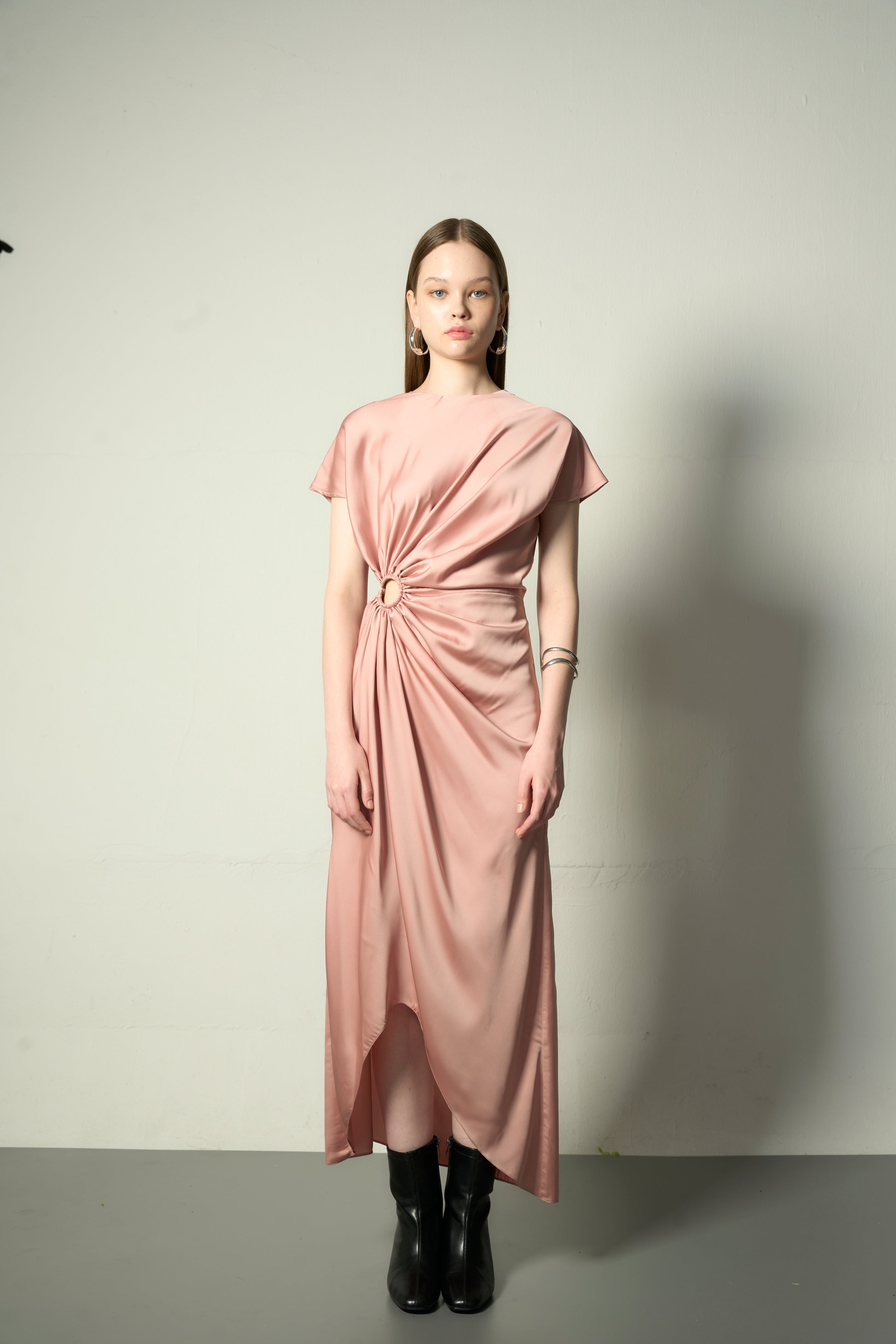 The Parrot | Elara Midi Roux Drape Dress - Champagne Pink