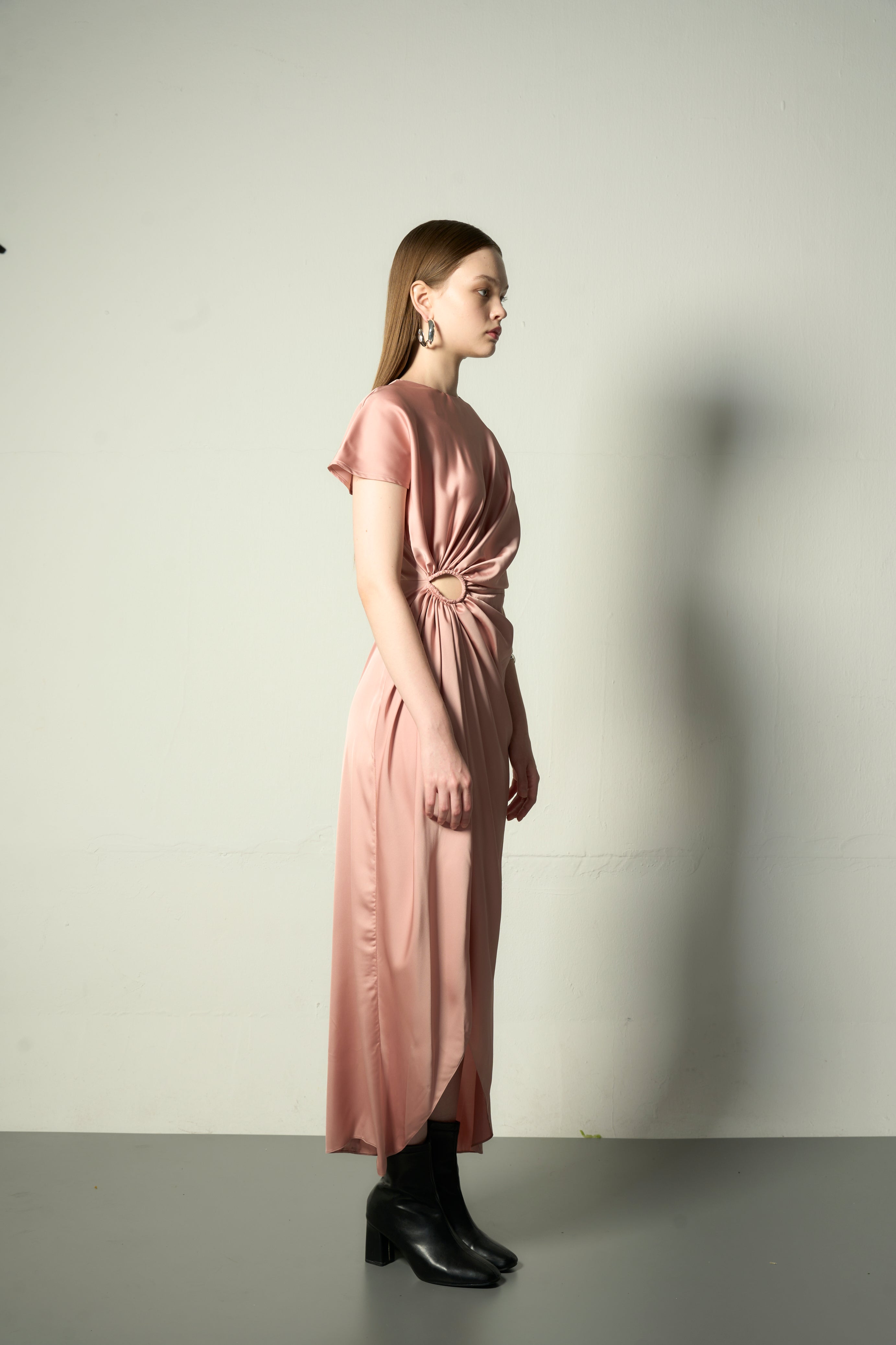 The Parrot | Elara Midi Roux Drape Dress - Champagne Pink